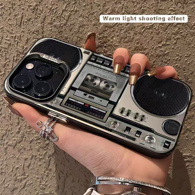 Sumoravibe - Custodia per cellulare con design a boombox retrò e lettore di cassette